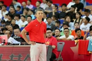 你是郭士强就带杨瀚森？杨毅：我是真没想到 郭指导不认也得认