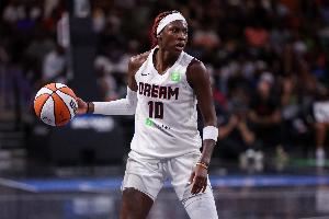 炸裂！WNBA梦想队瑞尼-霍华德半场15中10&三分10中7砍下29分