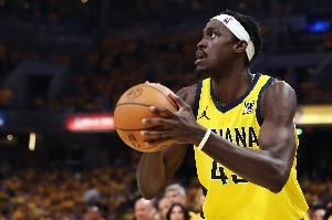 攻防依旧全面！西亚卡姆9中5&三分5中3拿到14分 另有3板3助2断