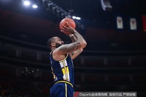 篮协官方：吉伦沃特因兴奋剂违规被禁赛3个月 广东宏远被罚3.6万